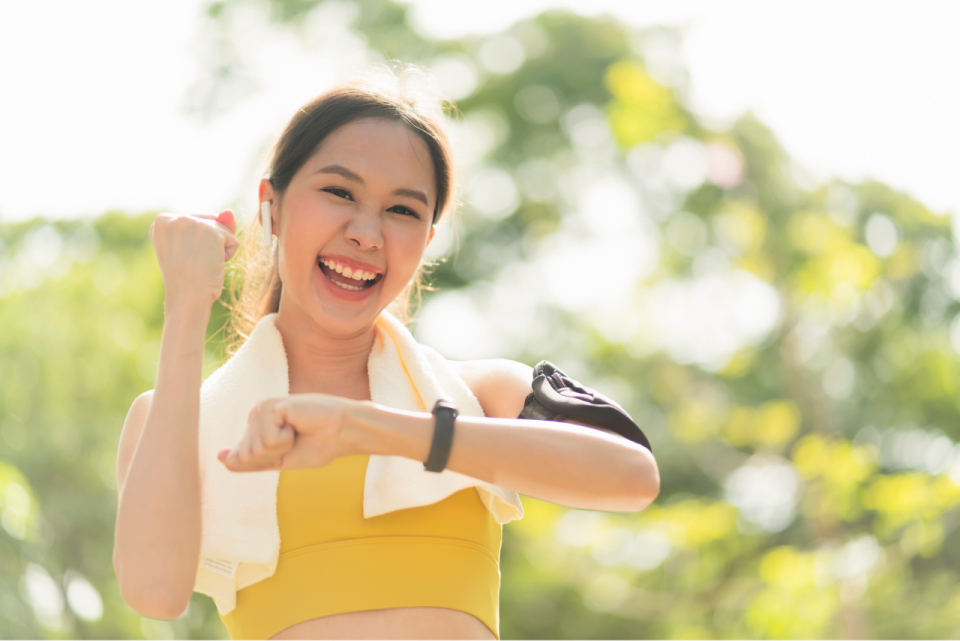 asian-woman-working-out-cheerfully